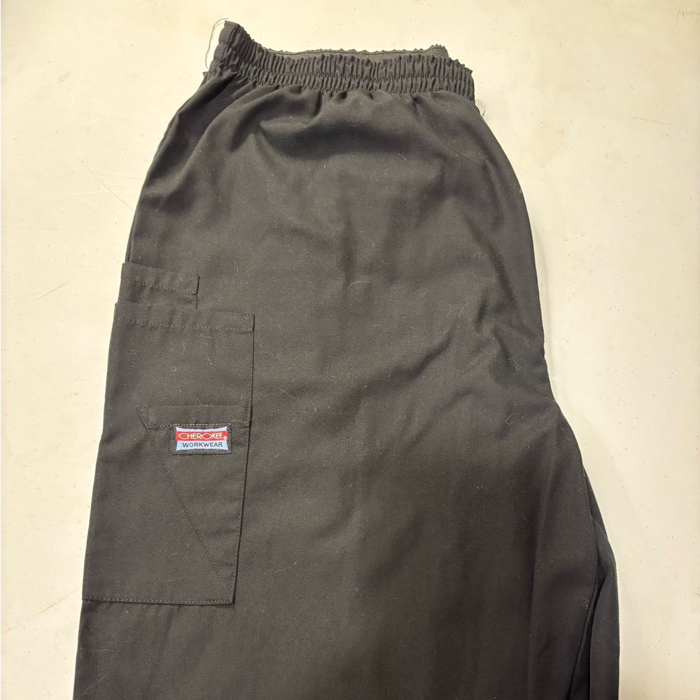 WOMENS Cherokee Workwear Nursing Scrub Pants- Petite Large Black